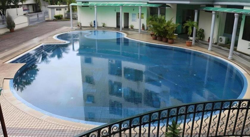 فندق أجنحة ستاليونز بينانج Jelutong المظهر الخارجي الصورة